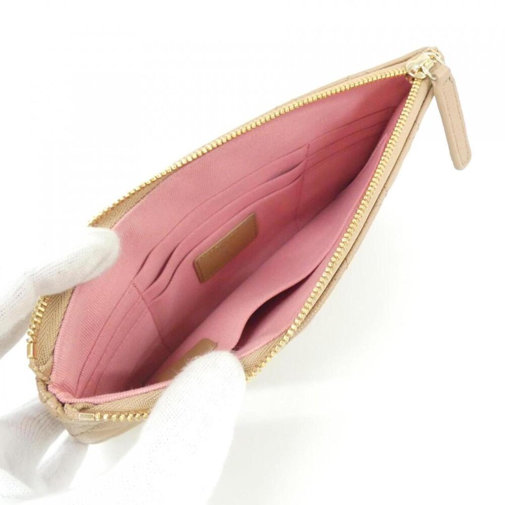 CHANEL Cream Pouch - Picture 6 of 7